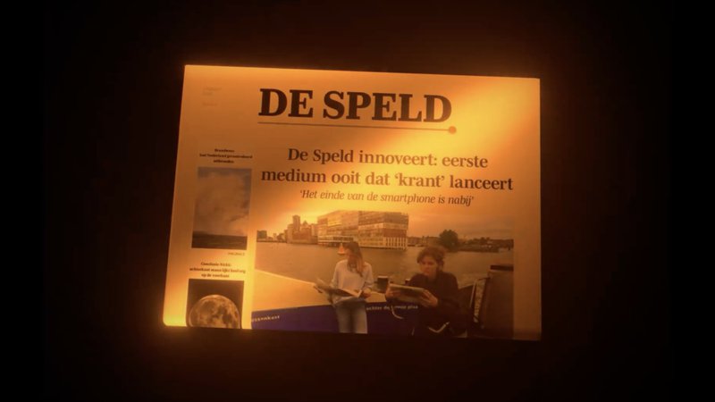 Eindig scrollen en een opvouwbaar scherm: De Speld introduceert “krant” als alternatief voor smartphone